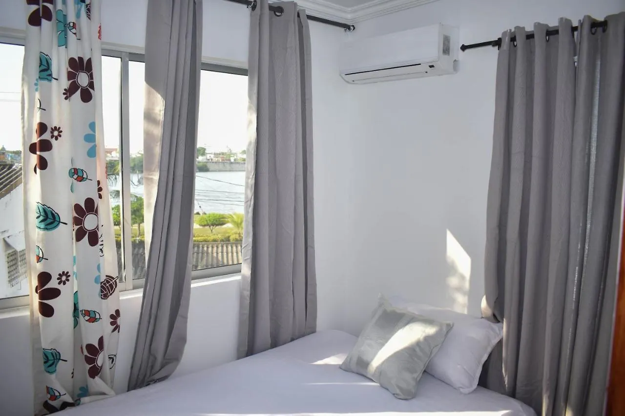 Casa Brenda - Habitaciones Privadas Cartagena Colombia