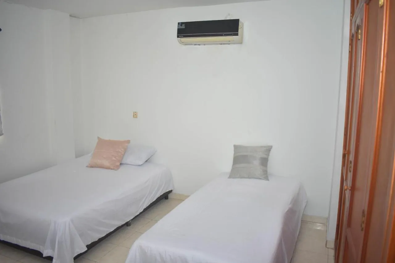 Konukevi Casa Brenda - Habitaciones Privadas Cartagena
